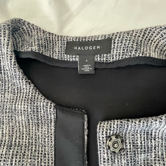 Blazer - Picture 2 of 4